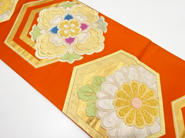 アンティーク　亀甲に菊・華紋織り出し袋帯（着用可）